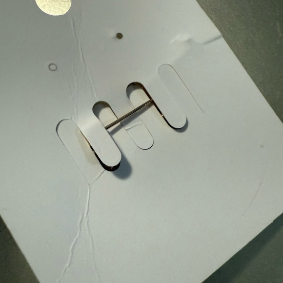 Linda New York Butterfly Brooch - Picture 3 of 3